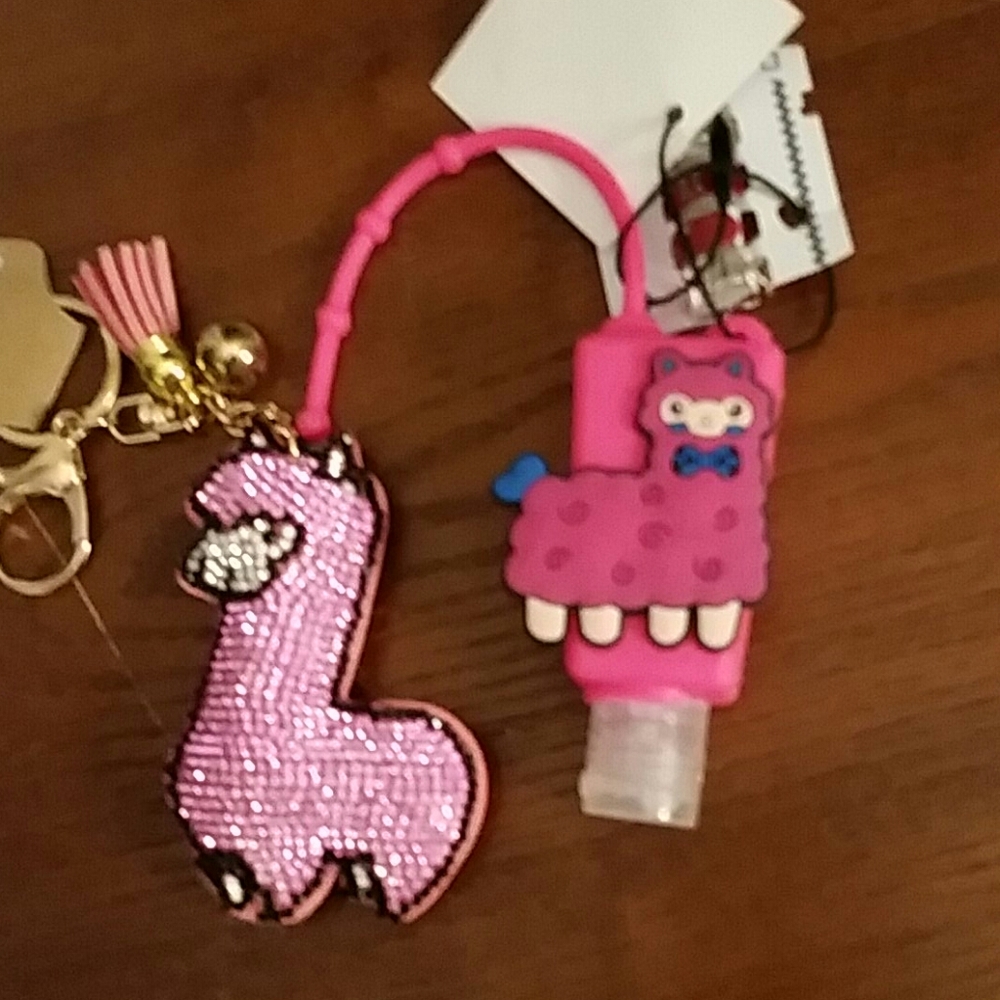 Llama lovers terrific trio pink llamas & toe rings
